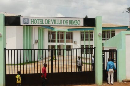 Mairie de Bimbo : les employés municipaux durcissent la grève pour salaires impayés