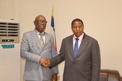 RCA : Félix Moloua reconduit, Touadéra joue la carte de la fidélité politique